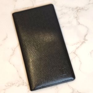 Louis Vuitton Taiga Leather Long Bifold Wallet
